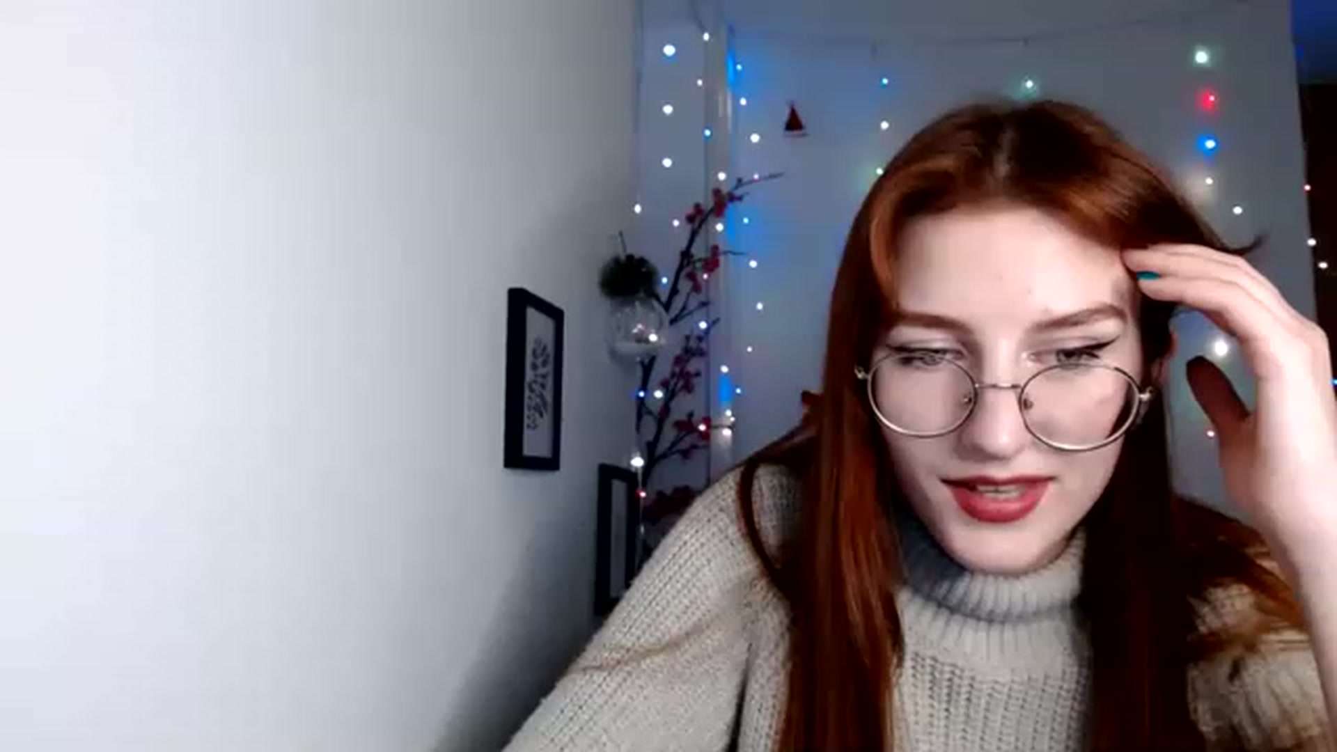 Gallery image thumbnail from Red_Hot_Fox's myfreecams stream on, 12/07/2022, 16:26 image 20 of 20