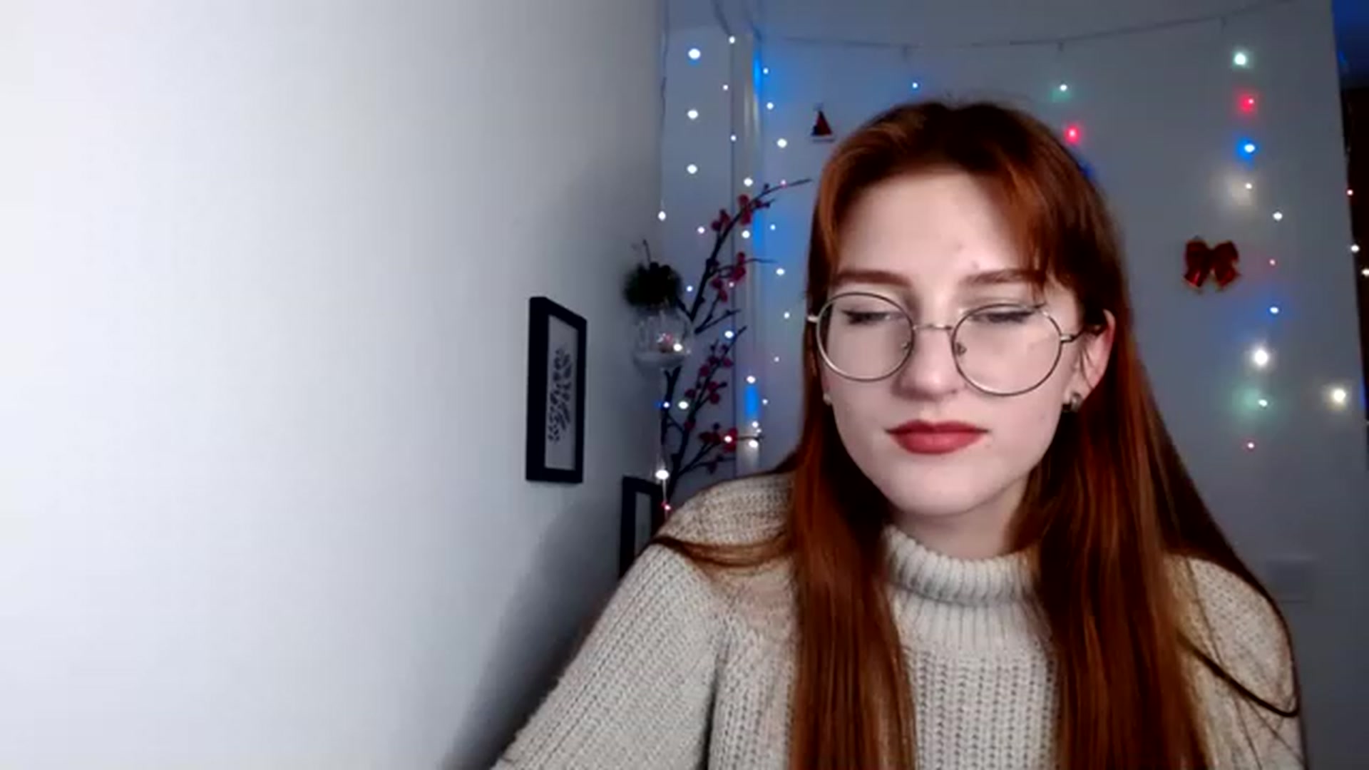 Gallery image thumbnail from Red_Hot_Fox's myfreecams stream on, 12/07/2022, 16:26 image 7 of 20
