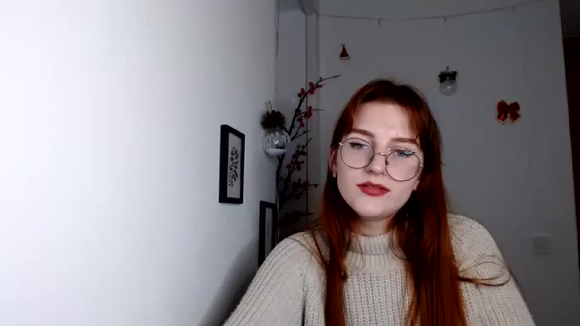 Gallery image thumbnail from Red_Hot_Fox's myfreecams stream on, 12/07/2022, 17:54 image 6 of 20