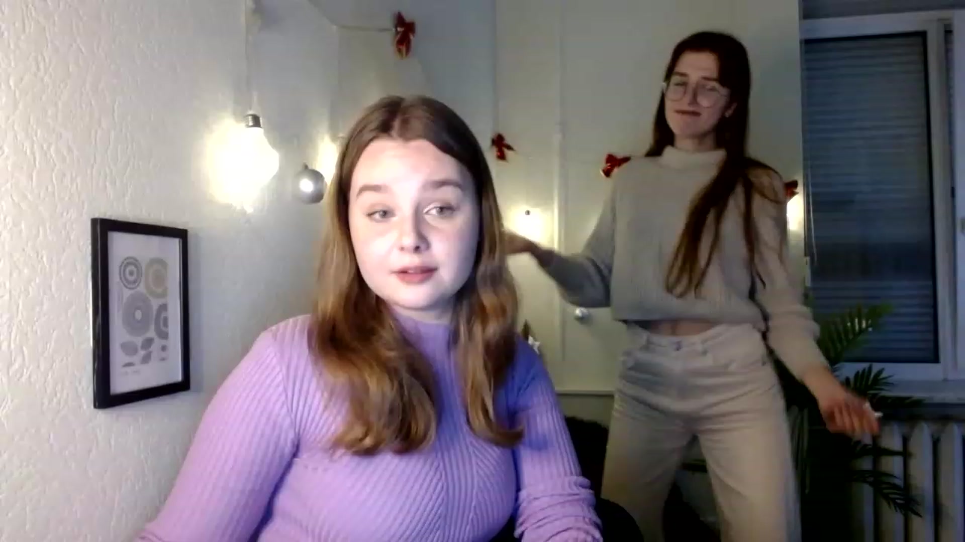 Gallery image thumbnail from Red_Hot_Fox's myfreecams stream on, 12/08/2022, 15:59 image 11 of 20