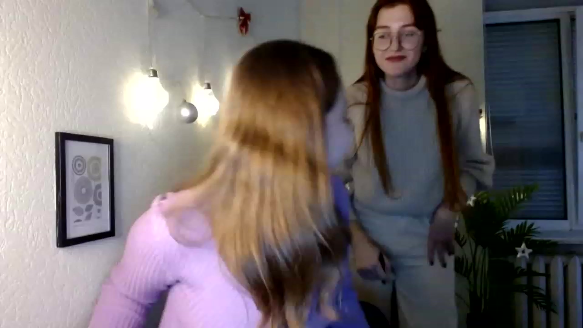 Gallery image thumbnail from Red_Hot_Fox's myfreecams stream on, 12/08/2022, 15:59 image 13 of 20