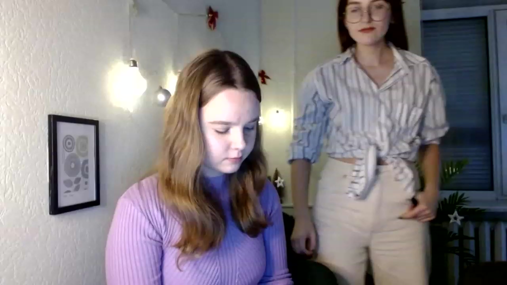 Gallery image thumbnail from Red_Hot_Fox's myfreecams stream on, 12/08/2022, 15:59 image 18 of 20