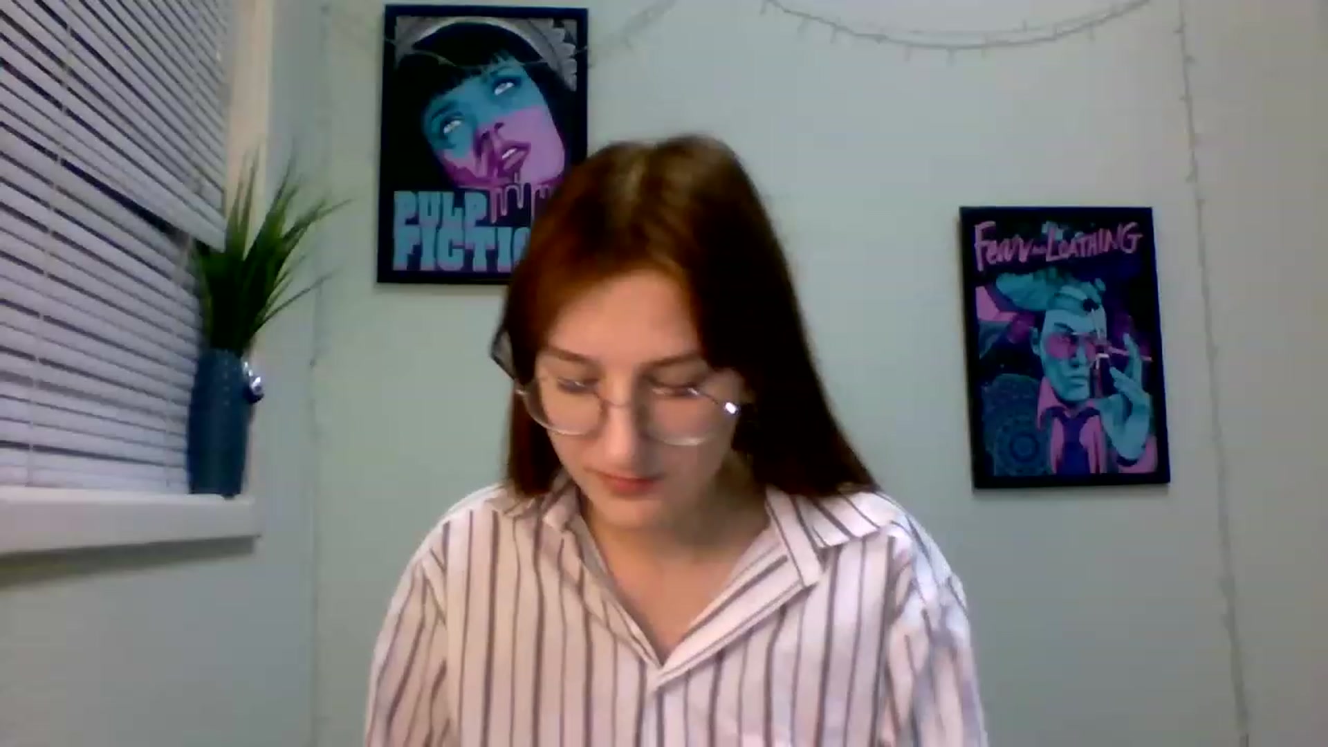 Gallery image thumbnail from Red_Hot_Fox's myfreecams stream on, 12/12/2022, 17:13 image 18 of 20