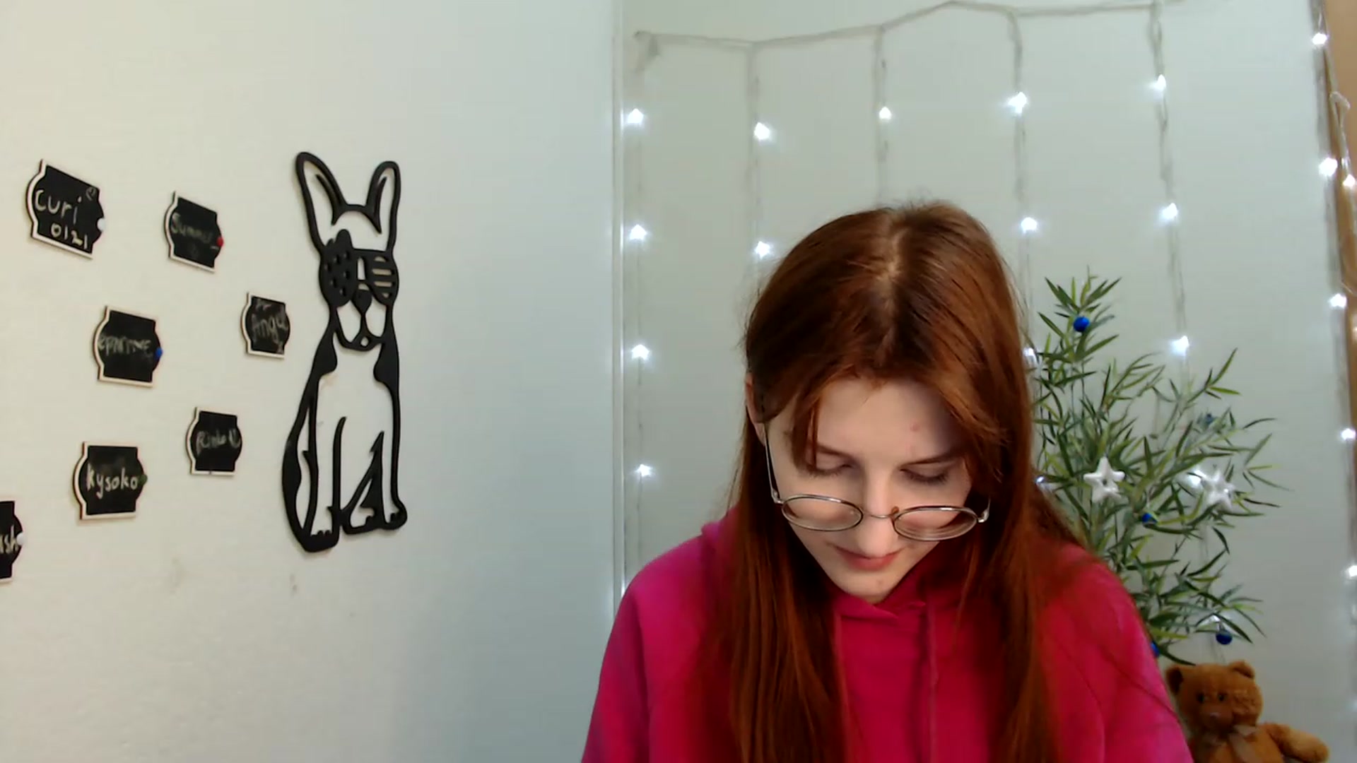 Gallery image thumbnail from Red_Hot_Fox's myfreecams stream on, 12/15/2022, 10:26 image 8 of 20