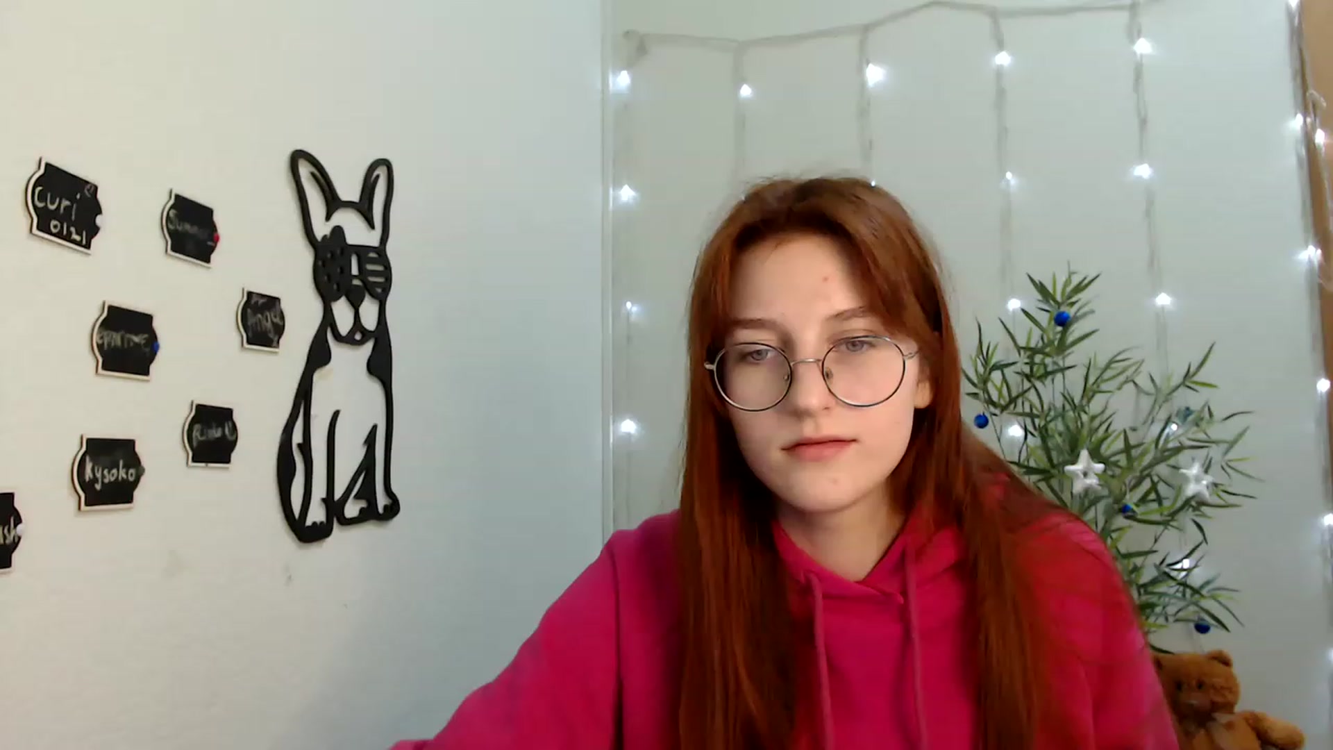 Gallery image thumbnail from Red_Hot_Fox's myfreecams stream on, 12/15/2022, 10:26 image 5 of 20