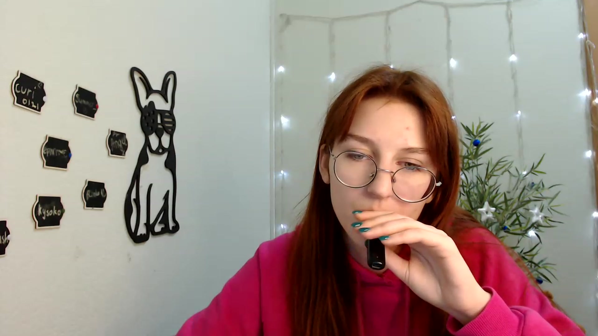 Gallery image thumbnail from Red_Hot_Fox's myfreecams stream on, 12/15/2022, 10:26 image 6 of 20