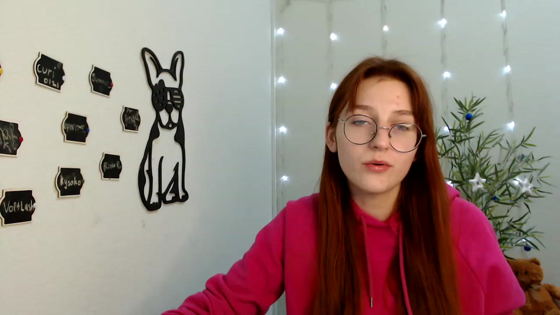 Gallery image thumbnail from Red_Hot_Fox's myfreecams stream on, 12/15/2022, 11:40 image 12 of 20