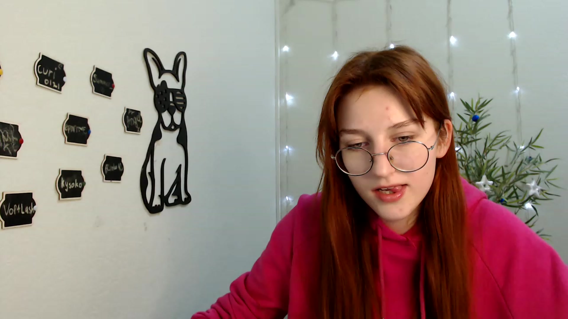 Gallery image thumbnail from Red_Hot_Fox's myfreecams stream on, 12/15/2022, 11:40 image 10 of 20