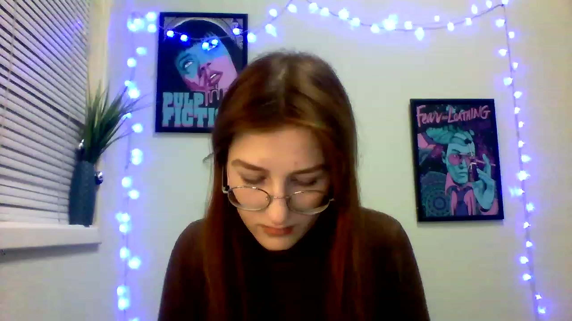 Gallery image thumbnail from Red_Hot_Fox's myfreecams stream on, 12/18/2022, 09:59 image 10 of 20