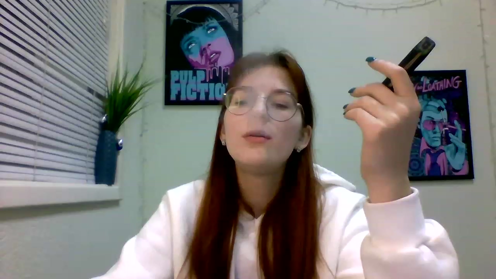 Gallery image thumbnail from Red_Hot_Fox's myfreecams stream on, 12/21/2022, 15:05 image 13 of 20