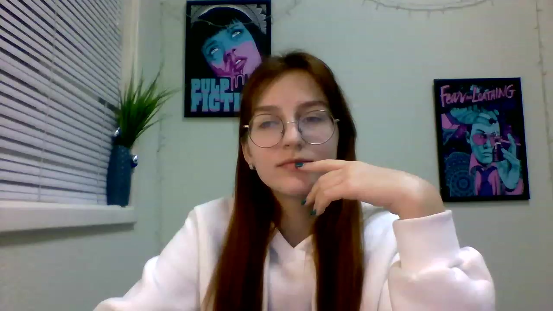 Gallery image thumbnail from Red_Hot_Fox's myfreecams stream on, 12/21/2022, 15:05 image 10 of 20