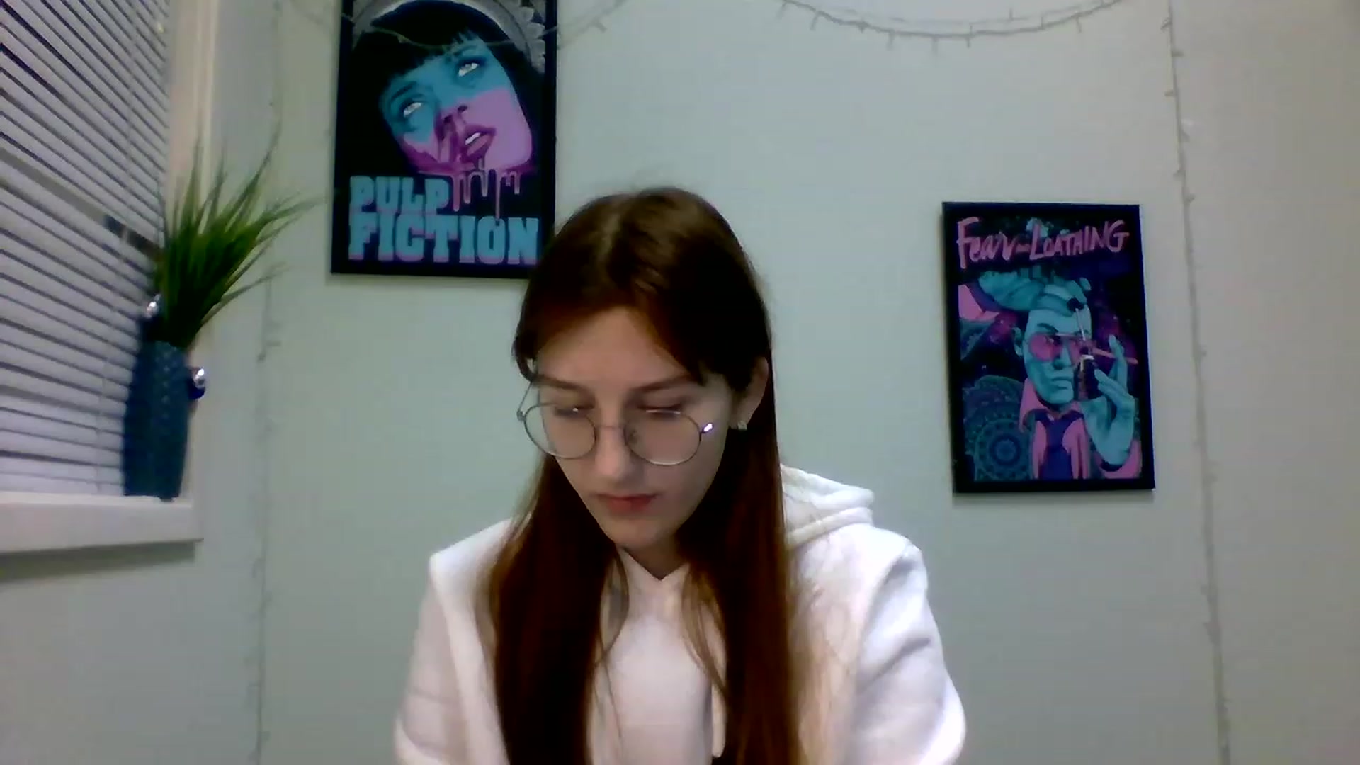 Gallery image thumbnail from Red_Hot_Fox's myfreecams stream on, 12/21/2022, 18:09 image 5 of 20