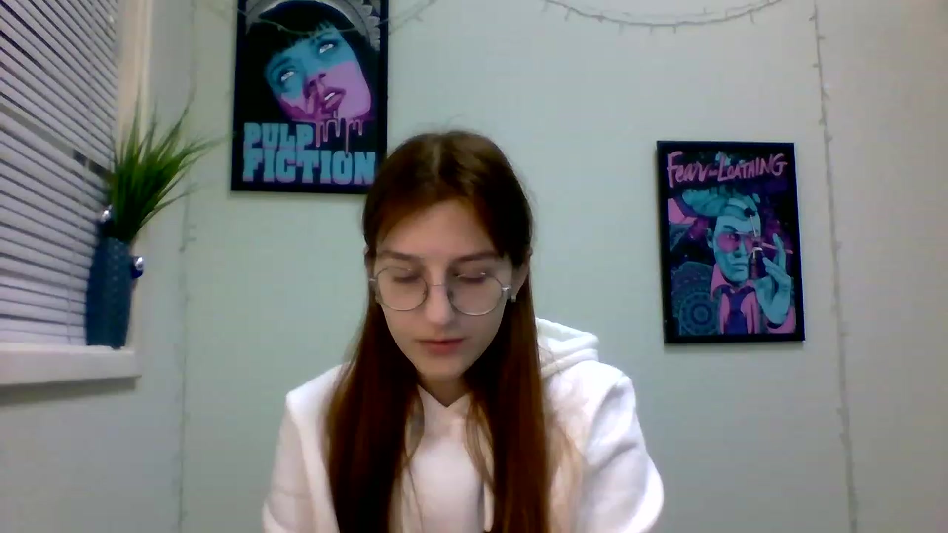 Gallery image thumbnail from Red_Hot_Fox's myfreecams stream on, 12/21/2022, 18:09 image 4 of 20