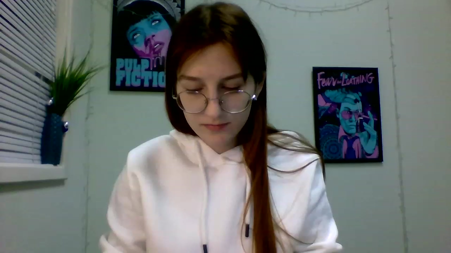 Gallery image thumbnail from Red_Hot_Fox's myfreecams stream on, 12/21/2022, 18:09 image 12 of 20