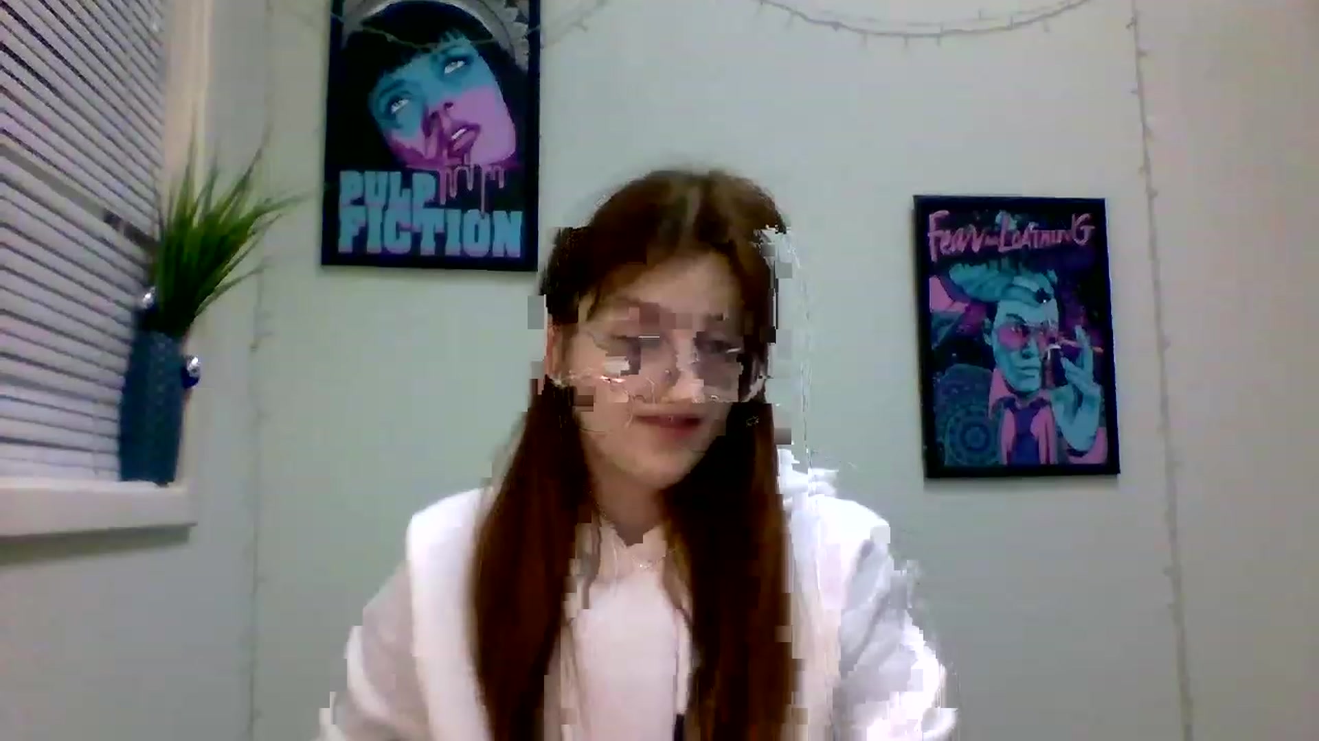 Gallery image thumbnail from Red_Hot_Fox's myfreecams stream on, 12/21/2022, 18:09 image 2 of 20