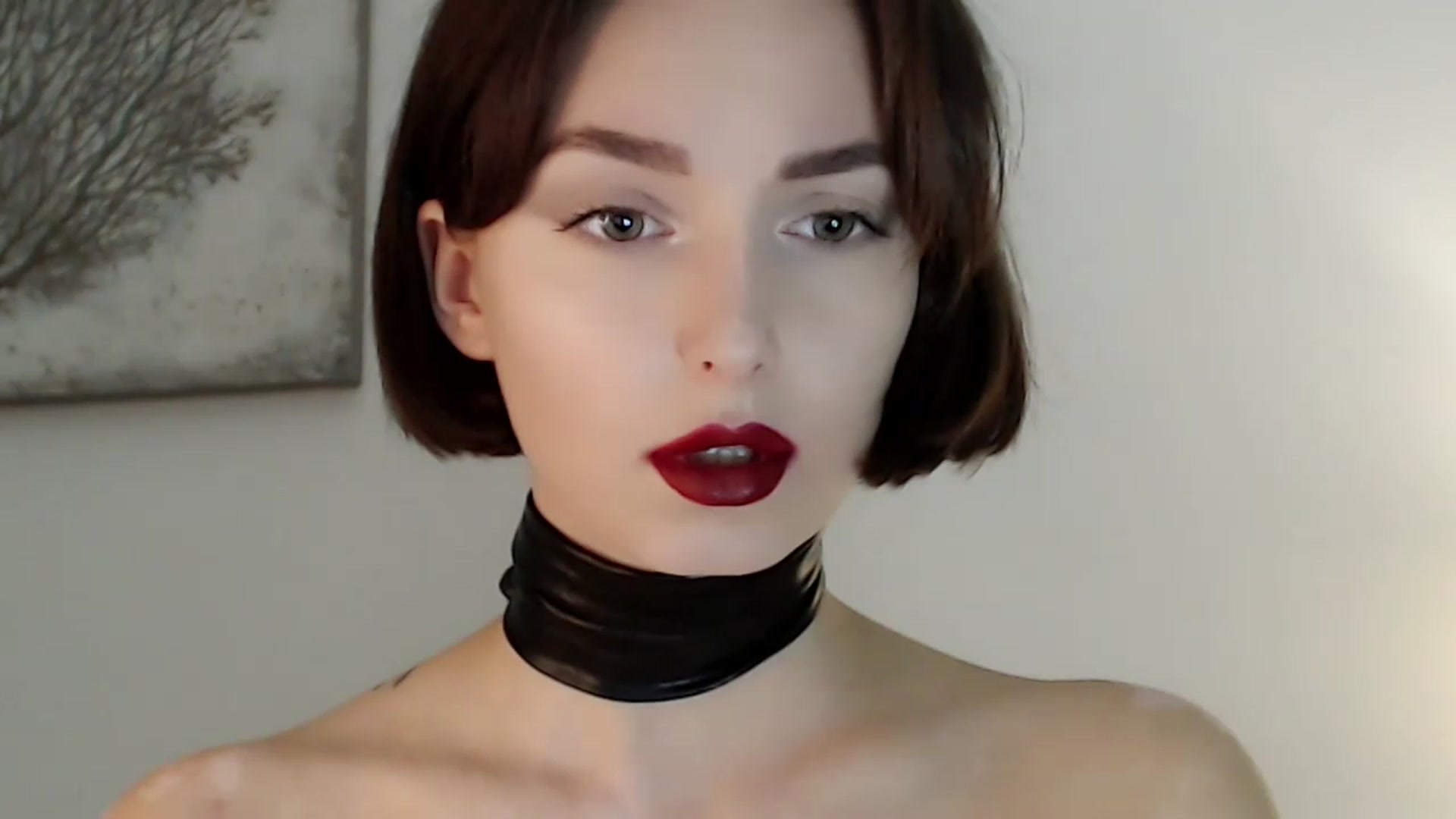 Gallery image thumbnail from Red_Lips_Girl's myfreecams stream on, 11/17/2022, 17:00 image 20 of 20