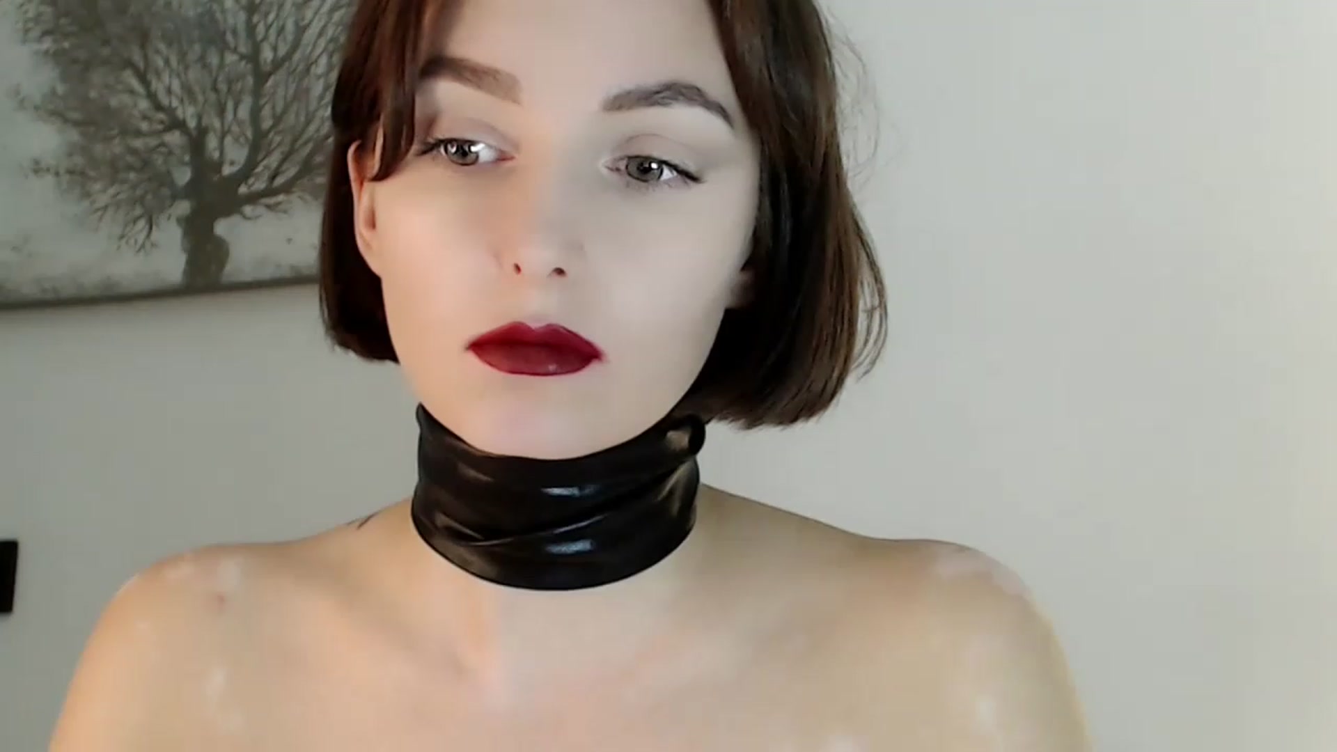 Gallery image thumbnail from Red_Lips_Girl's myfreecams stream on, 11/17/2022, 20:22 image 8 of 20