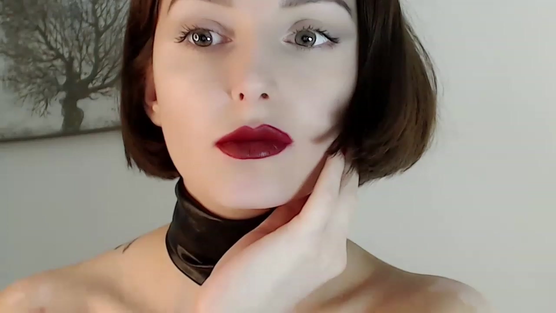 Gallery image thumbnail from Red_Lips_Girl's myfreecams stream on, 11/17/2022, 23:11 image 2 of 20
