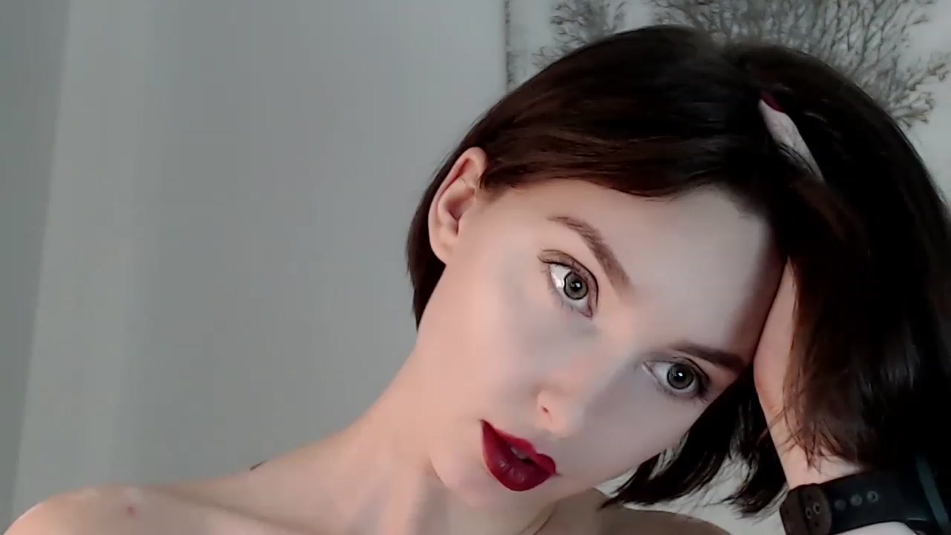 Gallery image thumbnail from Red_Lips_Girl's myfreecams stream on, 11/20/2022, 23:43 image 4 of 20