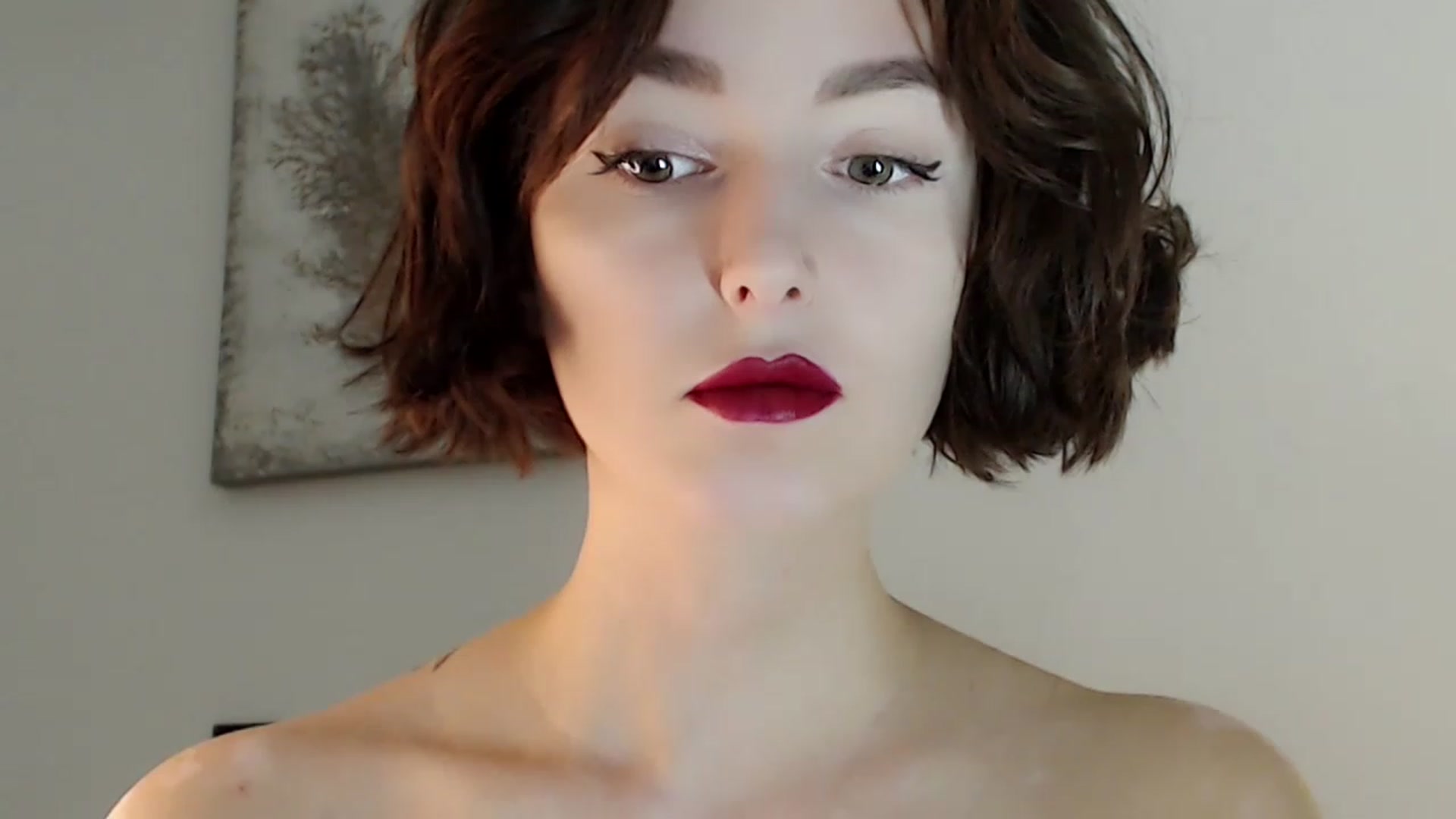 Gallery image thumbnail from Red_Lips_Girl's myfreecams stream on, 11/23/2022, 21:01 image 18 of 20