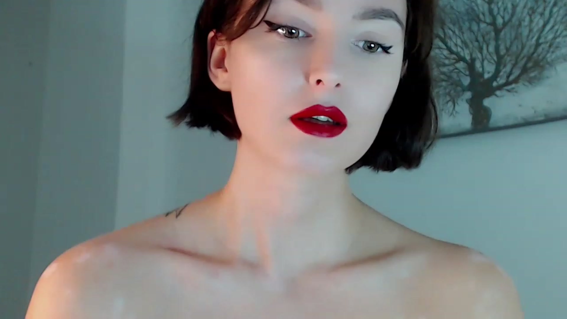 Gallery image thumbnail from Red_Lips_Girl's myfreecams stream on, 11/26/2022, 21:50 image 11 of 20