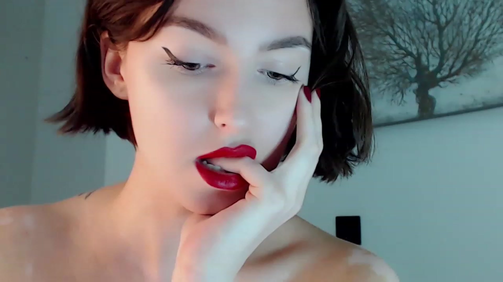 Gallery image thumbnail from Red_Lips_Girl's myfreecams stream on, 11/26/2022, 21:50 image 19 of 20