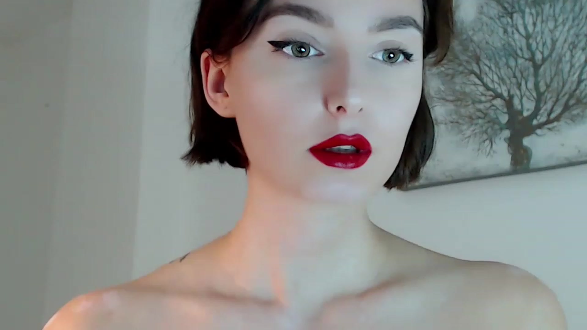 Gallery image thumbnail from Red_Lips_Girl's myfreecams stream on, 11/26/2022, 21:50 image 9 of 20