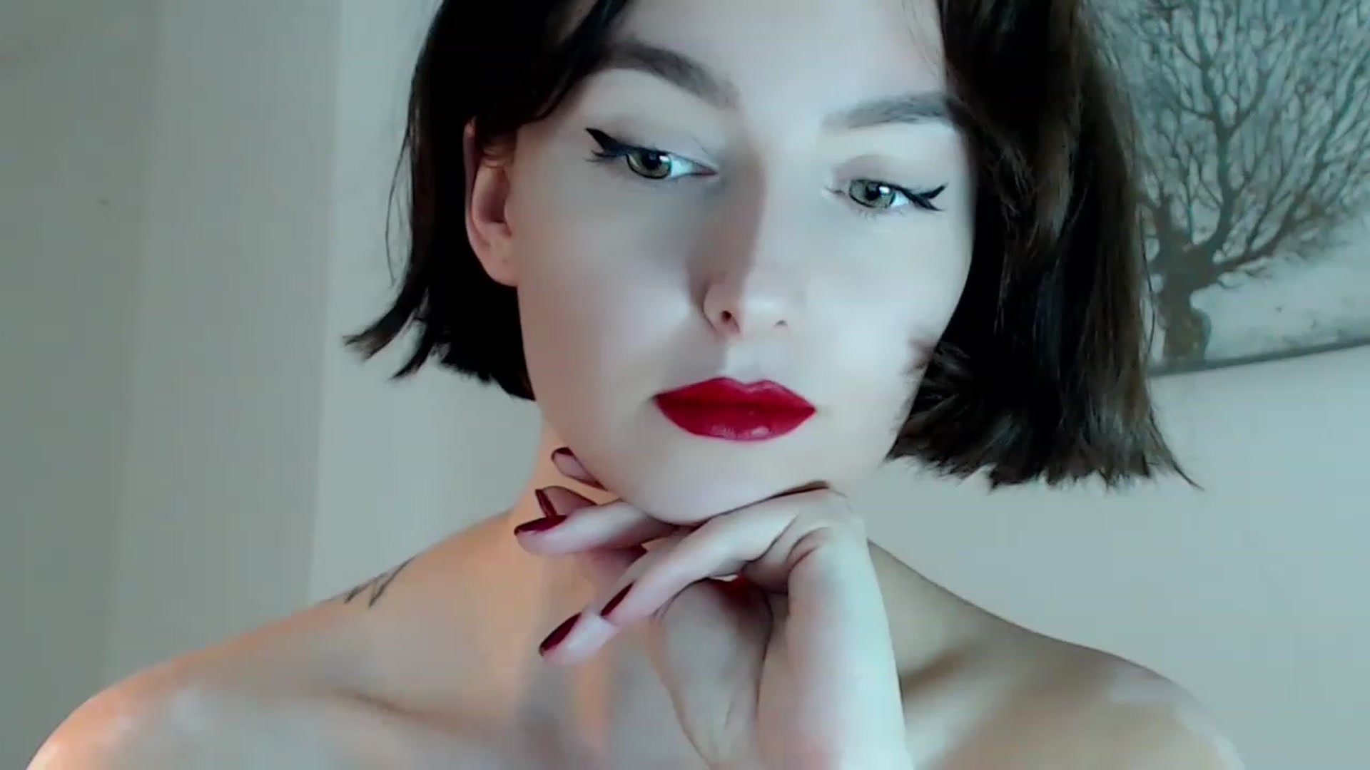Gallery image thumbnail from Red_Lips_Girl's myfreecams stream on, 11/26/2022, 21:50 image 6 of 20