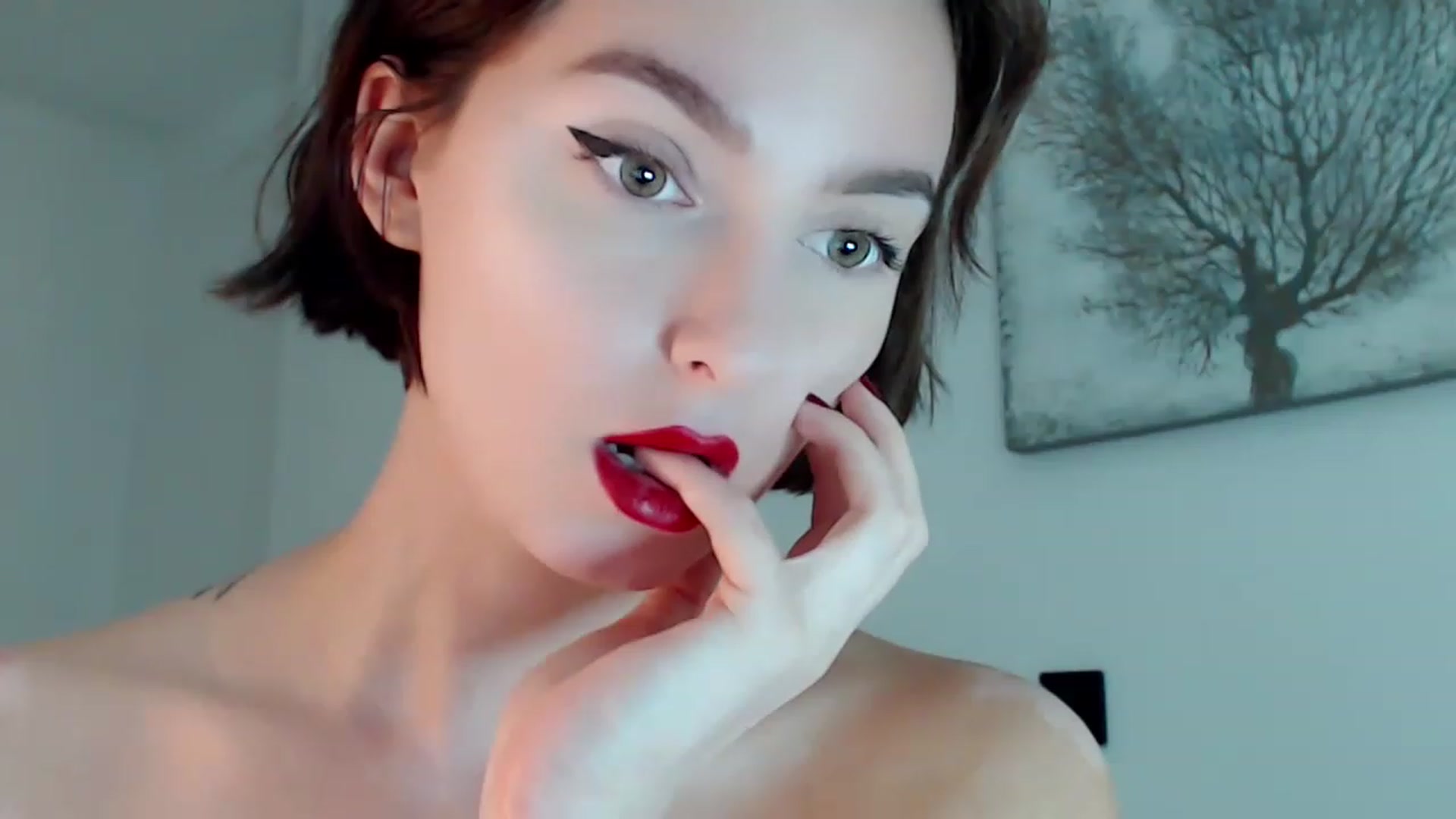 Gallery image thumbnail from Red_Lips_Girl's myfreecams stream on, 11/26/2022, 23:05 image 4 of 20