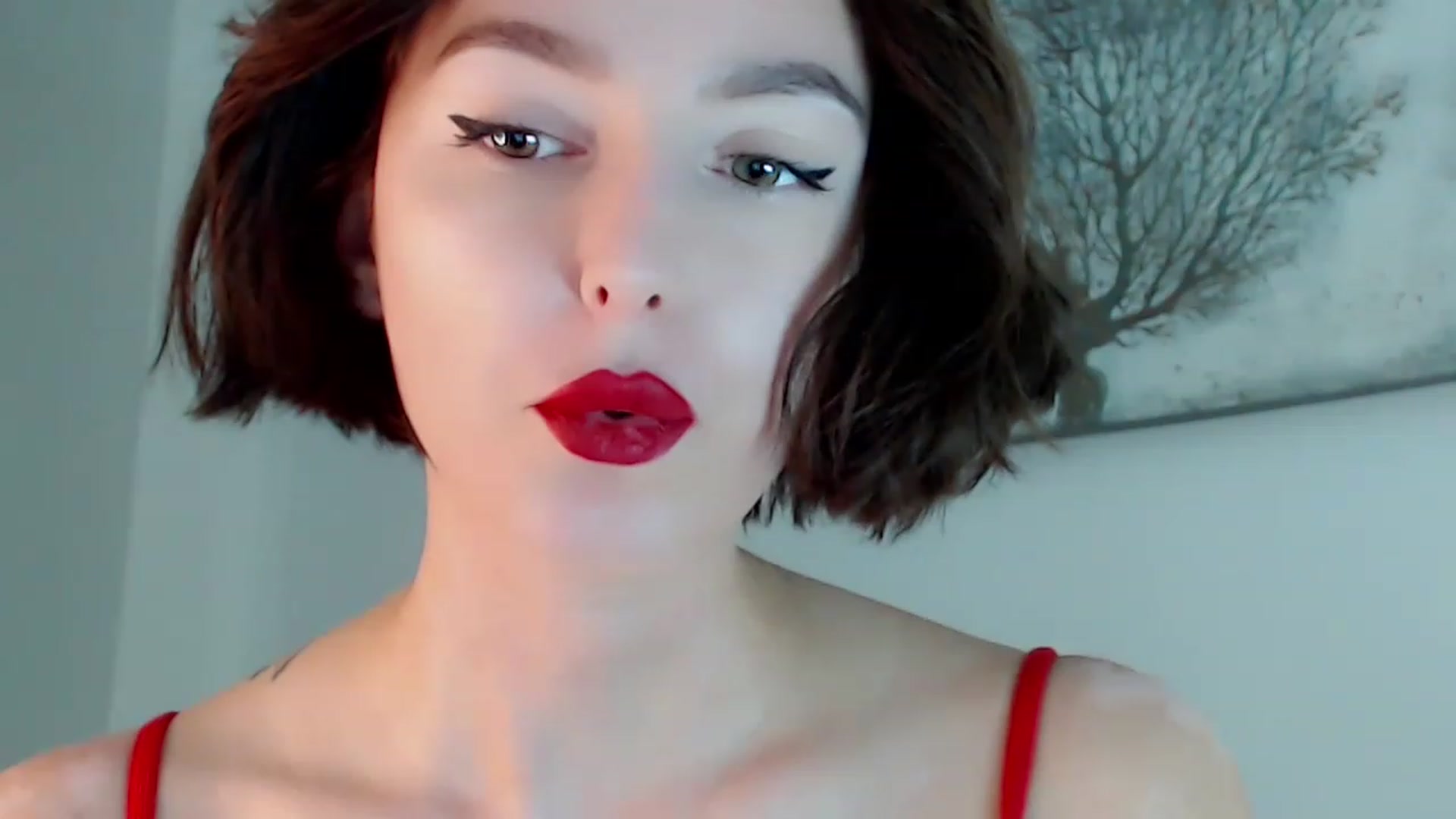 Gallery image thumbnail from Red_Lips_Girl's myfreecams stream on, 11/26/2022, 23:05 image 15 of 20