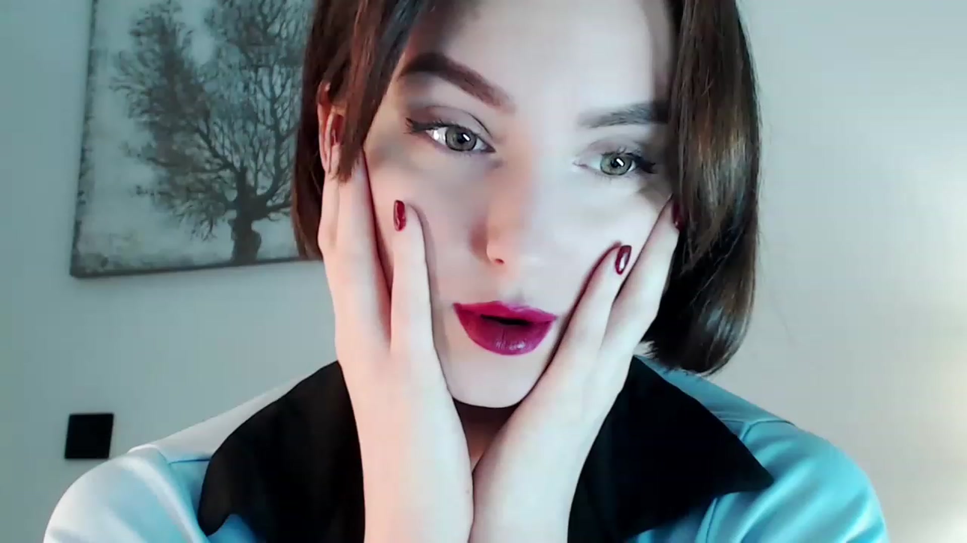 Gallery image thumbnail from Red_Lips_Girl's myfreecams stream on, 12/03/2022, 21:33 image 5 of 20