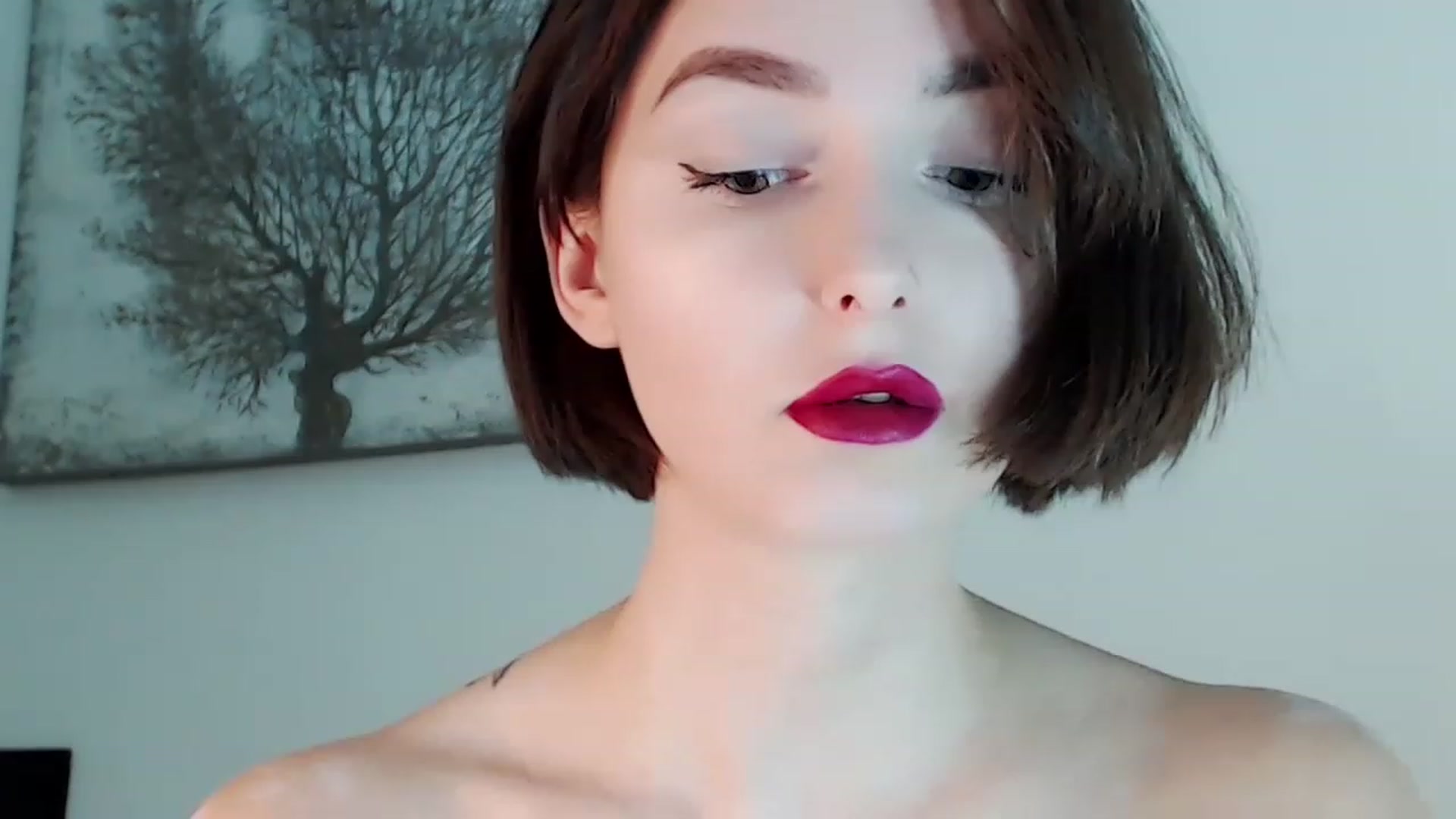 Gallery image thumbnail from Red_Lips_Girl's myfreecams stream on, 12/03/2022, 21:33 image 19 of 20