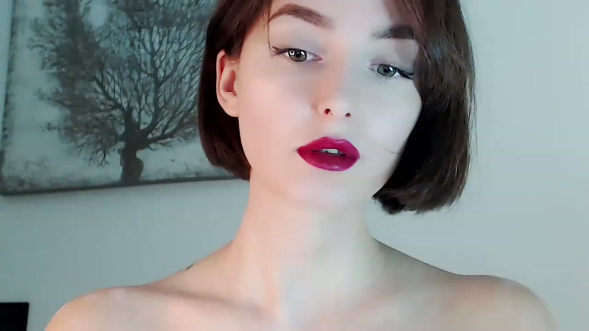 Gallery image thumbnail from Red_Lips_Girl's myfreecams stream on, 12/03/2022, 21:33 image 17 of 20