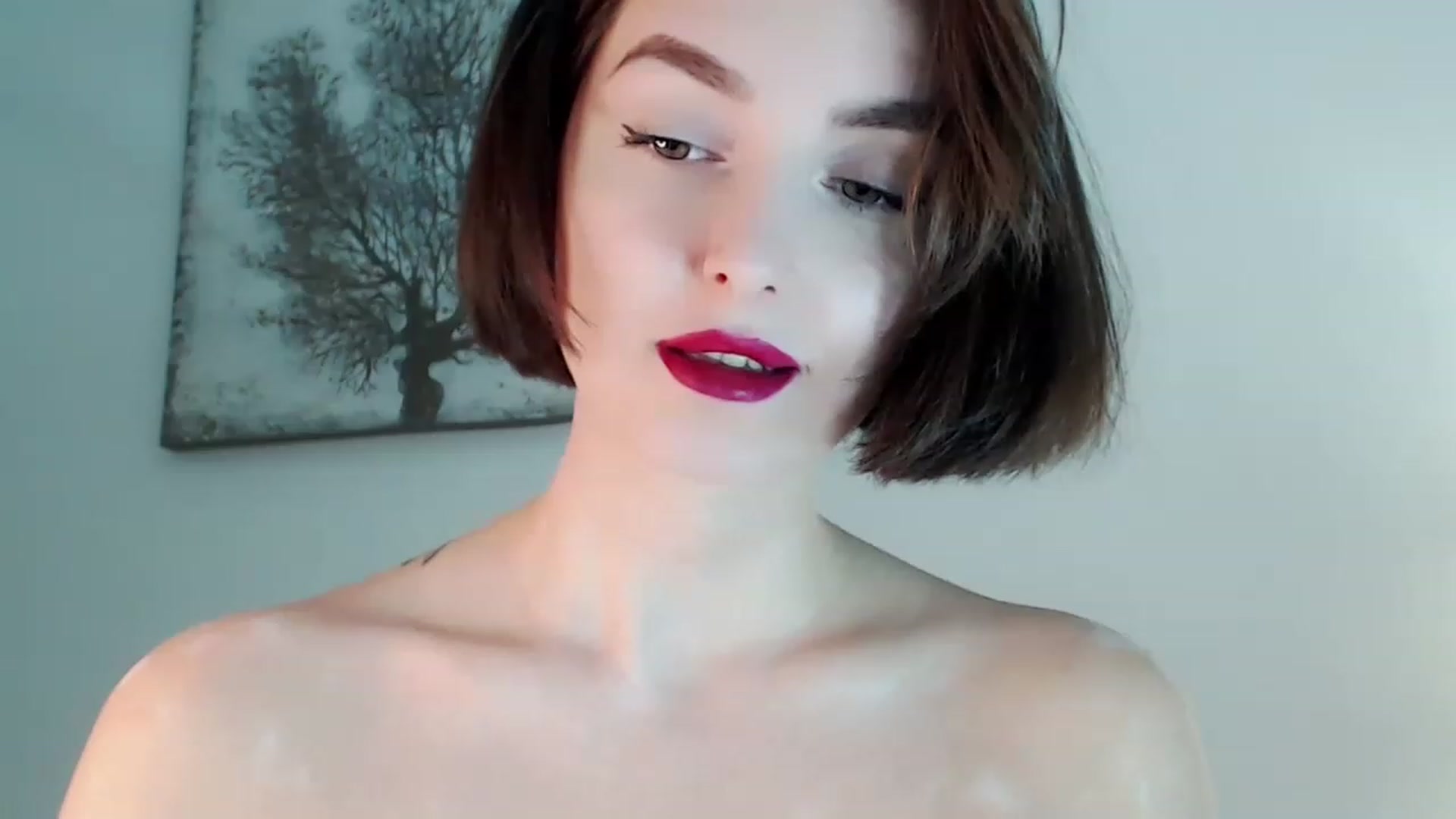 Gallery image thumbnail from Red_Lips_Girl's myfreecams stream on, 12/03/2022, 21:33 image 10 of 20