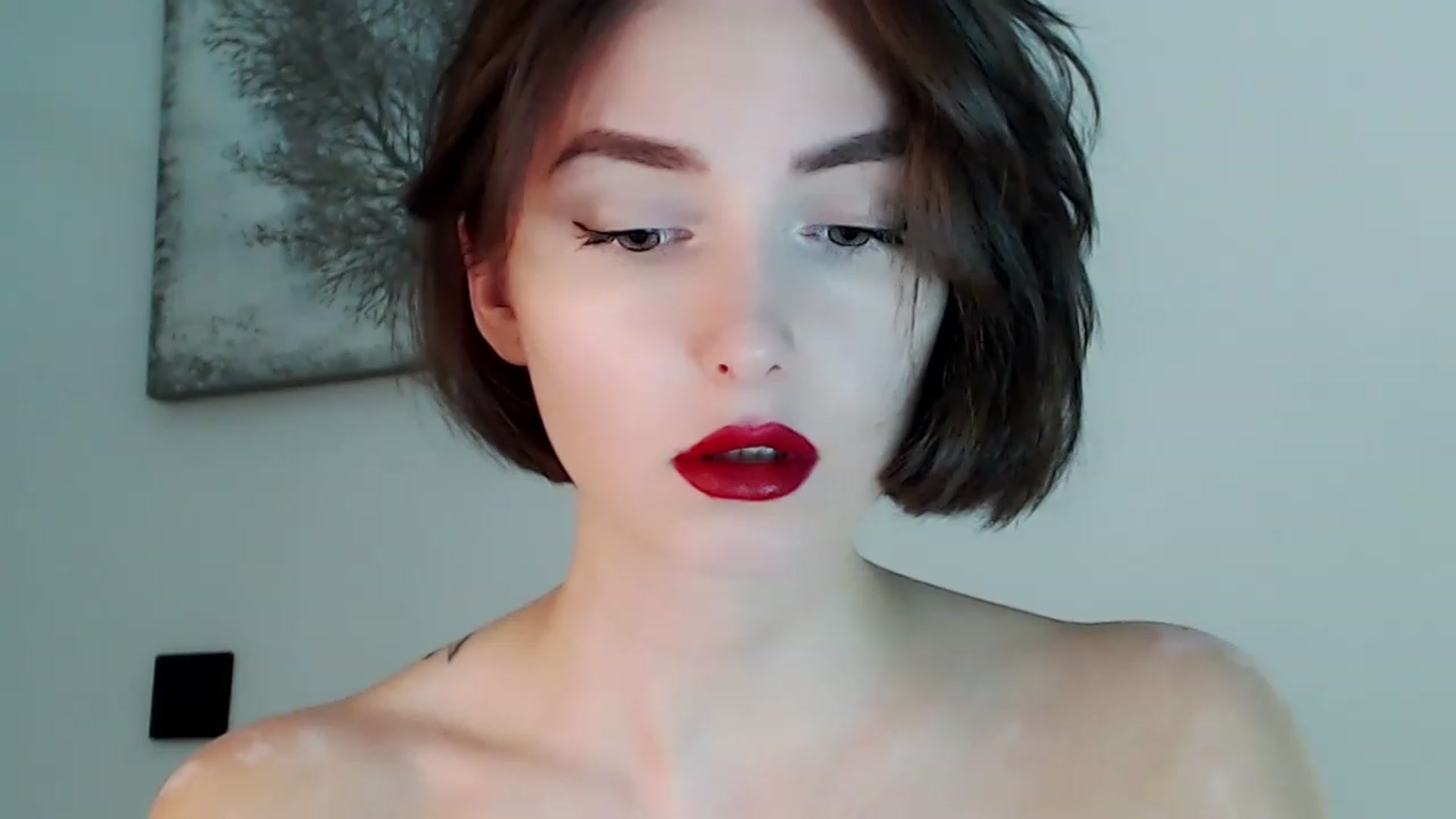 Gallery image thumbnail from Red_Lips_Girl's myfreecams stream on, 12/04/2022, 24:02 image 19 of 20