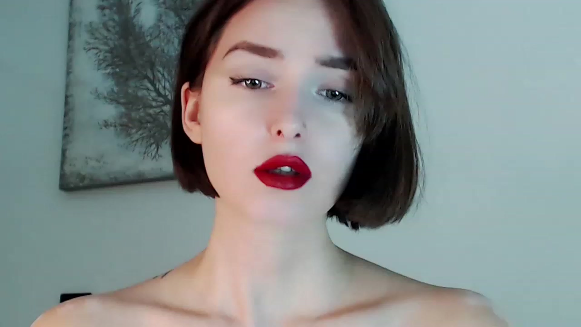Gallery image thumbnail from Red_Lips_Girl's myfreecams stream on, 12/04/2022, 24:02 image 14 of 20