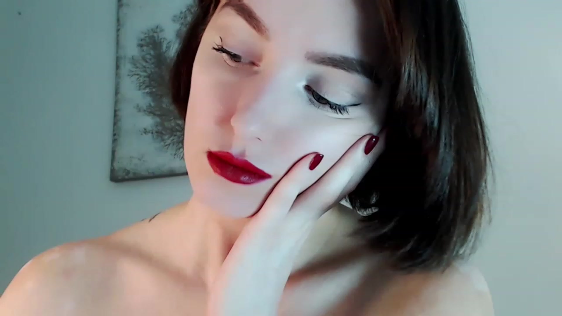 Gallery image thumbnail from Red_Lips_Girl's myfreecams stream on, 12/04/2022, 24:02 image 7 of 20