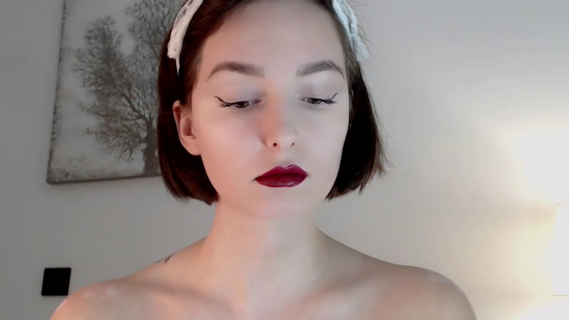 Gallery image thumbnail from Red_Lips_Girl's myfreecams stream on, 12/08/2022, 15:34 image 19 of 20
