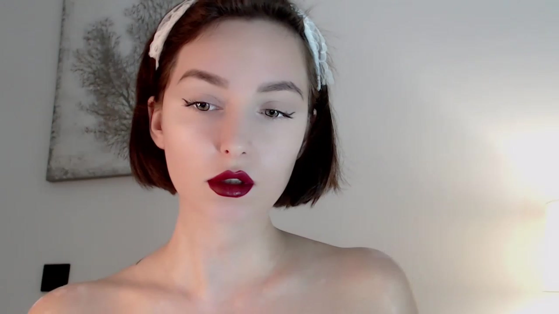 Gallery image thumbnail from Red_Lips_Girl's myfreecams stream on, 12/08/2022, 15:34 image 20 of 20