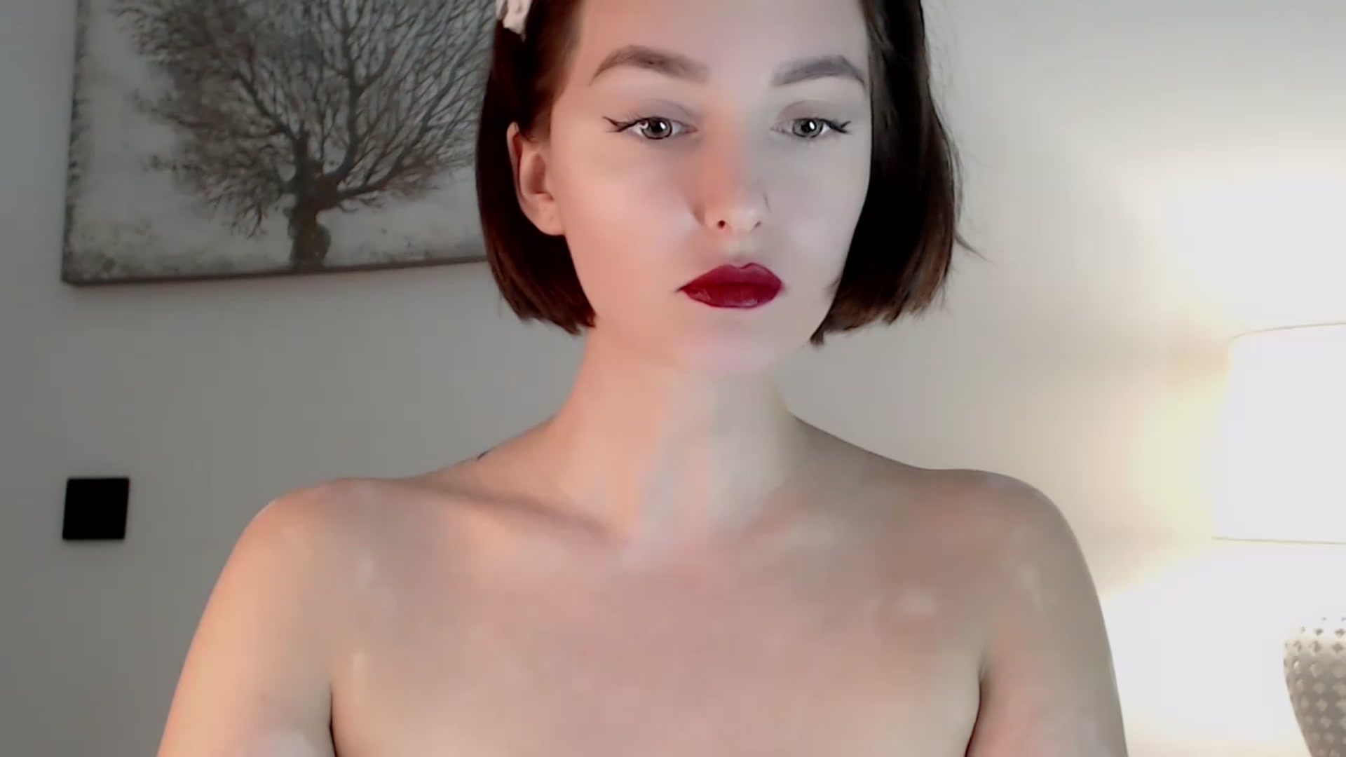 Gallery image thumbnail from Red_Lips_Girl's myfreecams stream on, 12/08/2022, 19:40 image 6 of 20