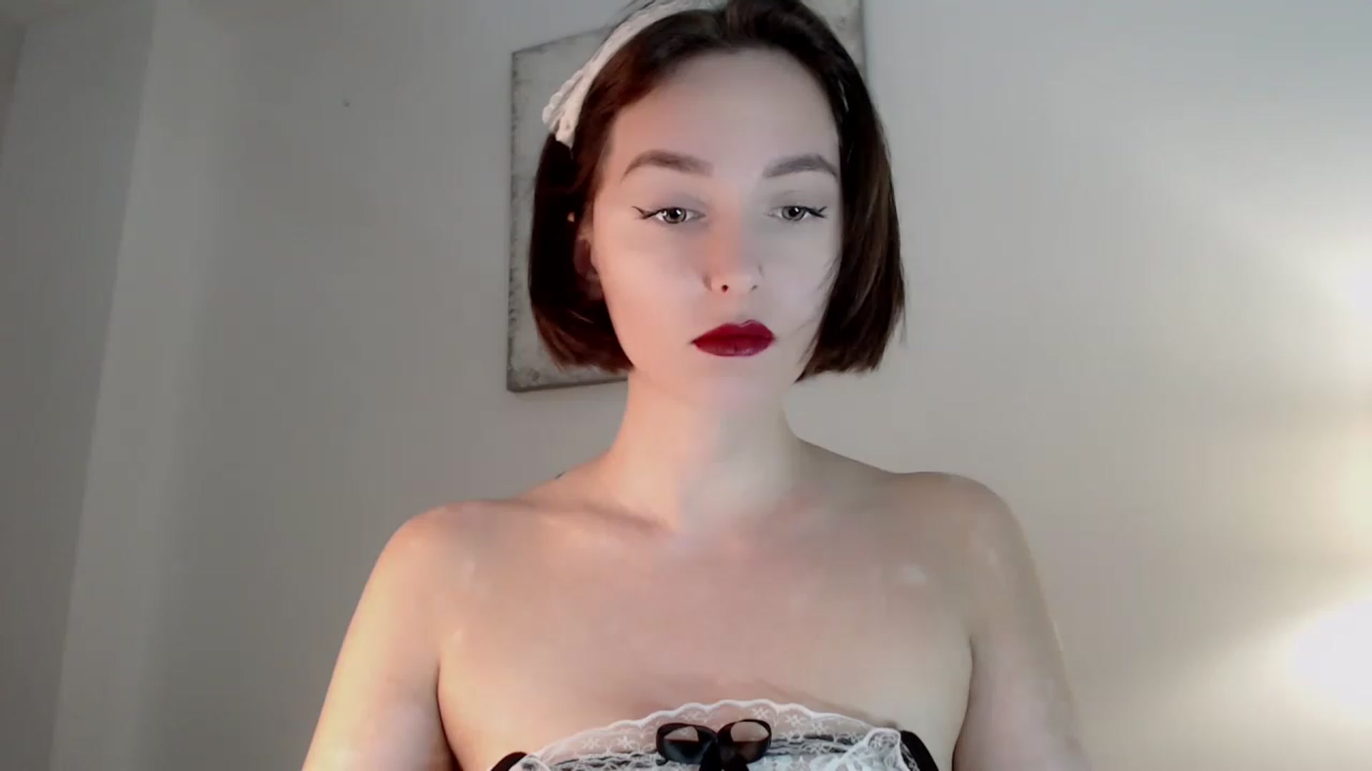 Gallery image thumbnail from Red_Lips_Girl's myfreecams stream on, 12/08/2022, 20:24 image 4 of 20