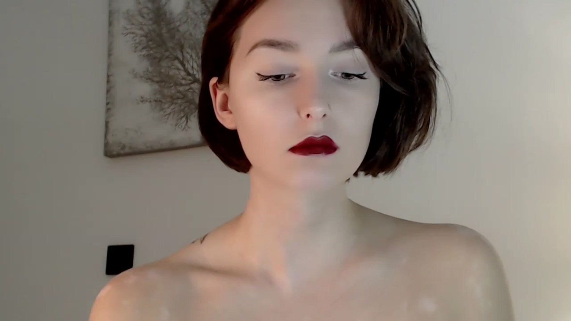 Gallery image thumbnail from Red_Lips_Girl's myfreecams stream on, 12/10/2022, 22:44 image 5 of 20