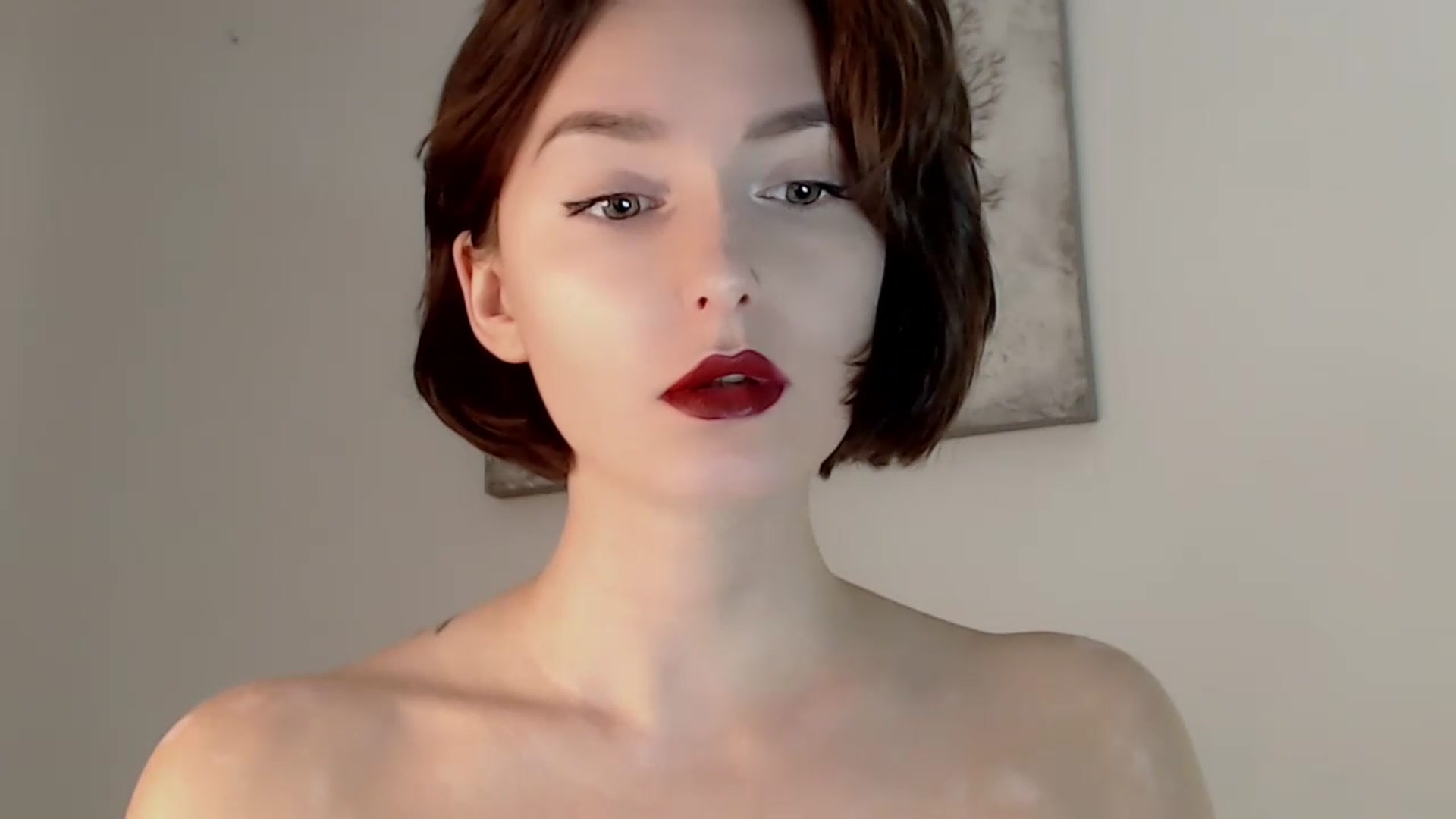 Gallery image thumbnail from Red_Lips_Girl's myfreecams stream on, 12/10/2022, 22:44 image 14 of 20
