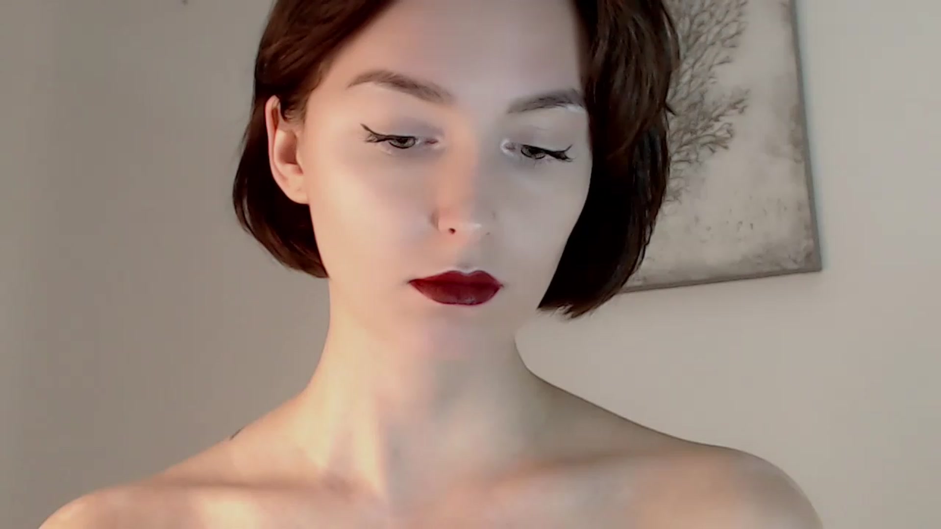 Gallery image thumbnail from Red_Lips_Girl's myfreecams stream on, 12/10/2022, 22:44 image 15 of 20