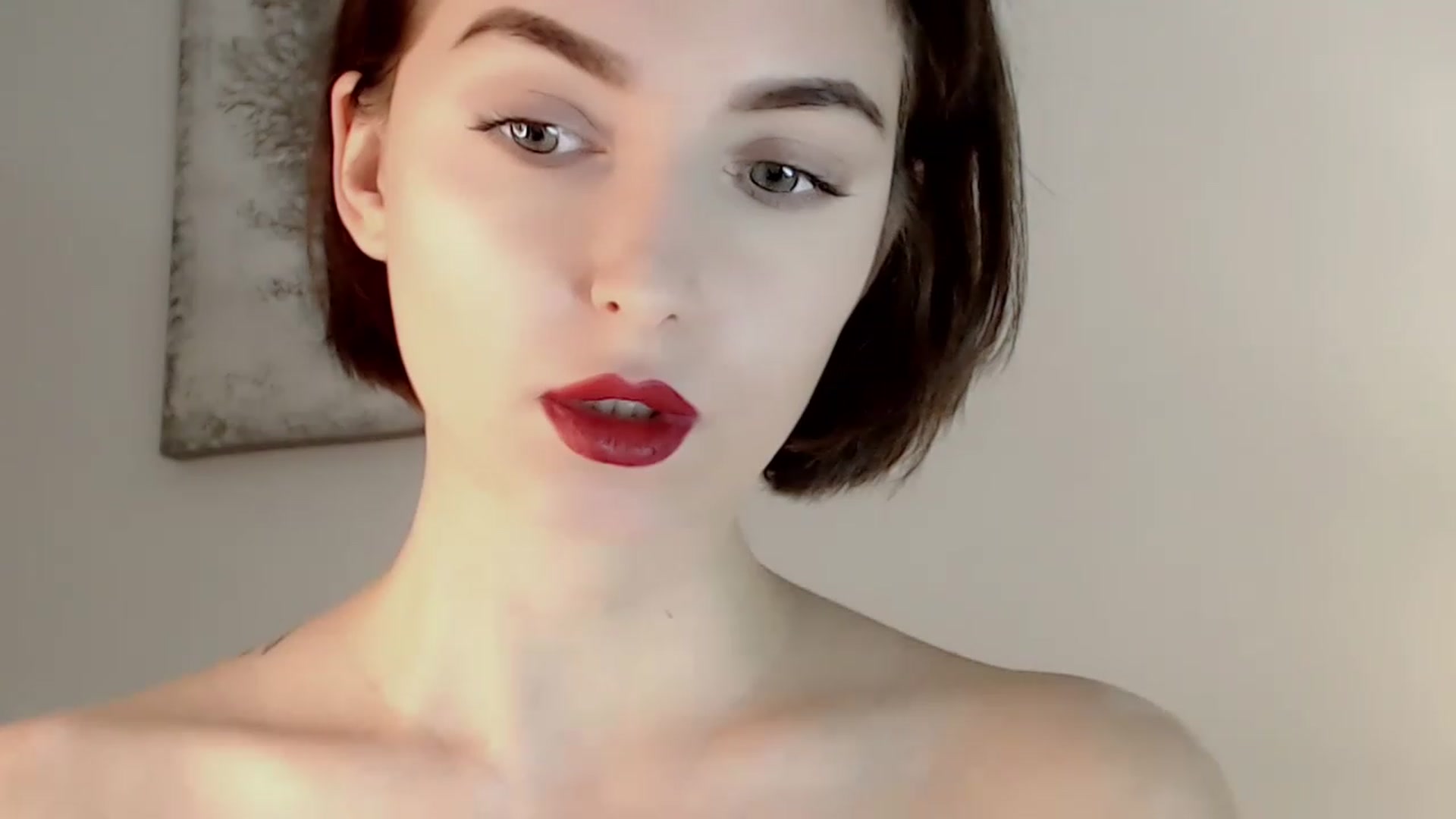 Gallery image thumbnail from Red_Lips_Girl's myfreecams stream on, 12/12/2022, 20:04 image 16 of 20
