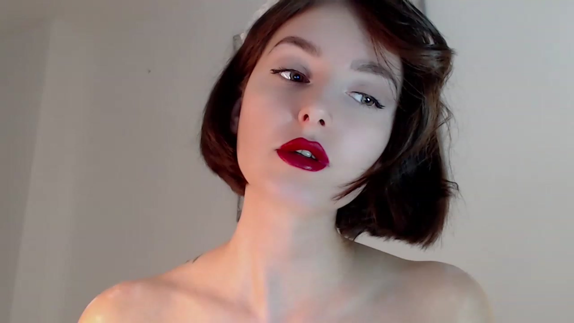 Gallery image thumbnail from Red_Lips_Girl's myfreecams stream on, 12/19/2022, 18:03 image 4 of 20