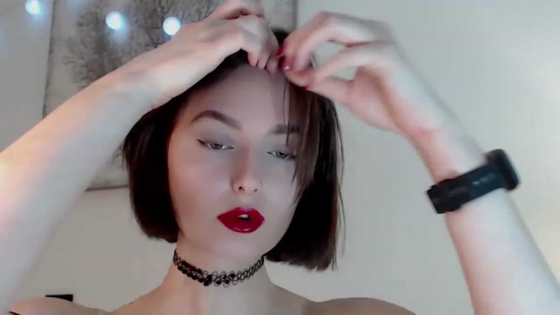 Gallery image thumbnail from Red_Lips_Girl's myfreecams stream on, 12/24/2022, 23:33 image 11 of 20