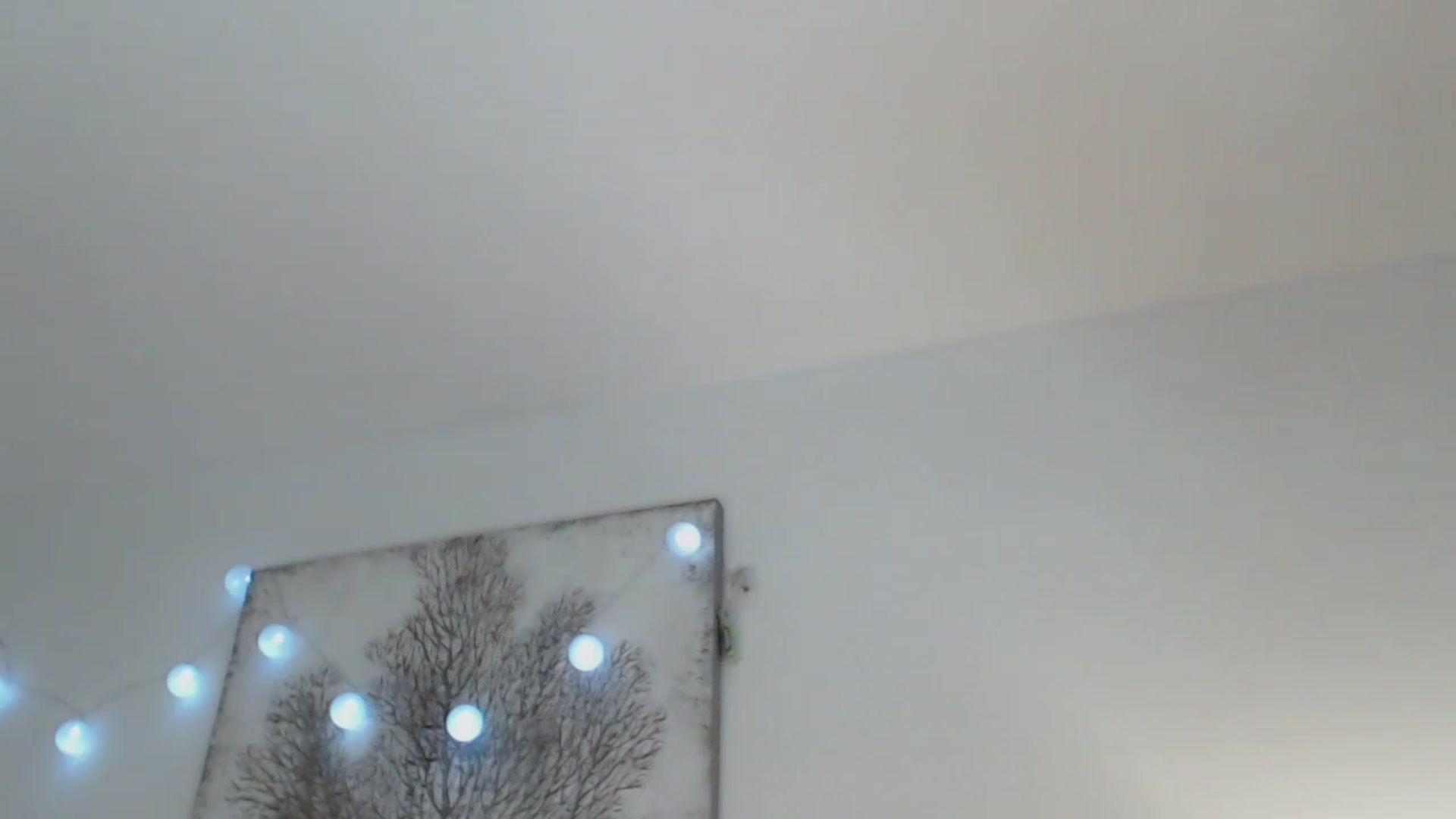 Gallery image thumbnail from Red_Lips_Girl's myfreecams stream on, 12/24/2022, 23:33 image 9 of 20