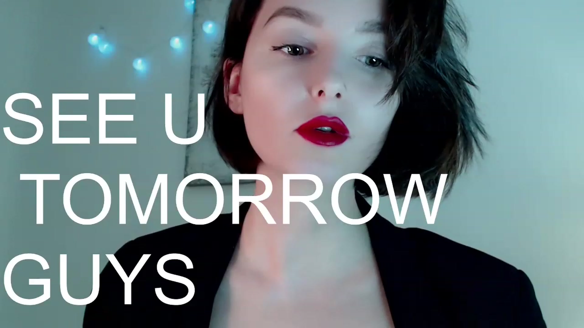 Gallery image thumbnail from Red_Lips_Girl's myfreecams stream on, 12/29/2022, 24:23 image 19 of 20