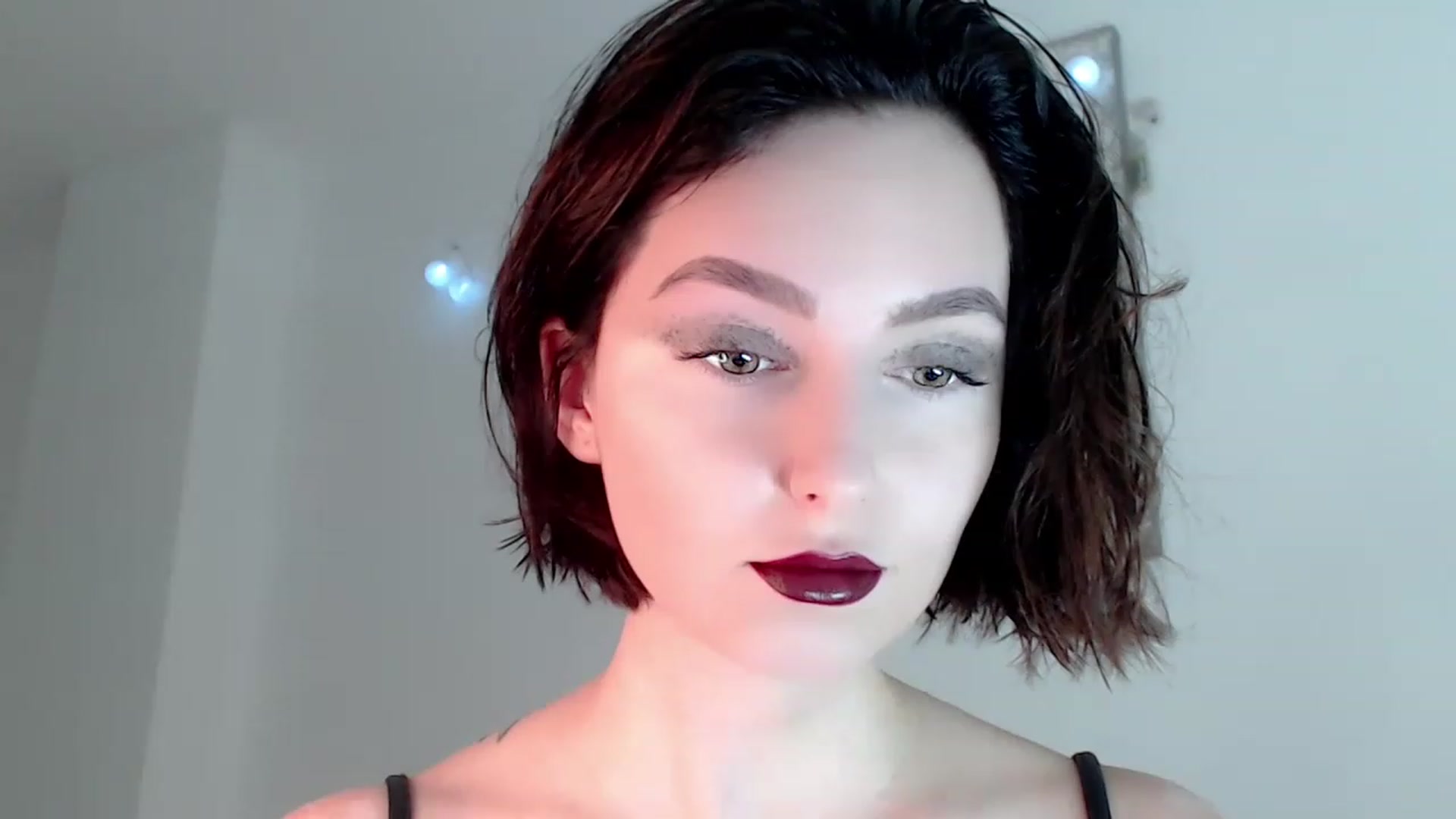 Gallery image thumbnail from Red_Lips_Girl's myfreecams stream on, 12/31/2022, 18:59 image 4 of 20